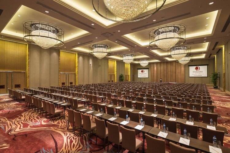 Doubletree By Hilton Hotel Guangzhou - Science City