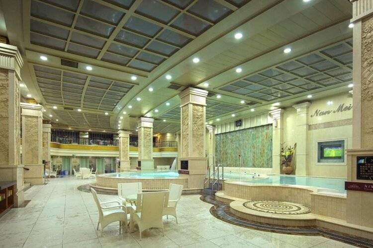 Guangdong Osotto Recreation Hotel