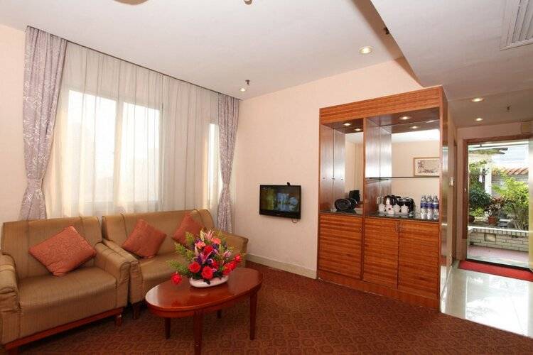 Xinhua Hotel