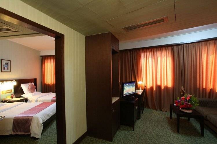 Xinhua Hotel