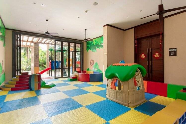 Seacube Resort