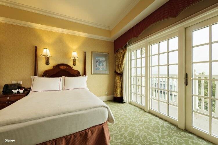 Hong Kong Disneyland Hotel