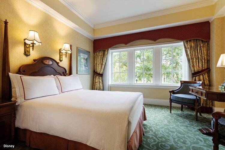Hong Kong Disneyland Hotel