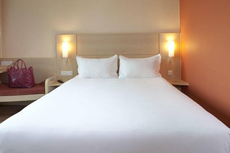 Ibis Hong Kong Central And Sheung Wan