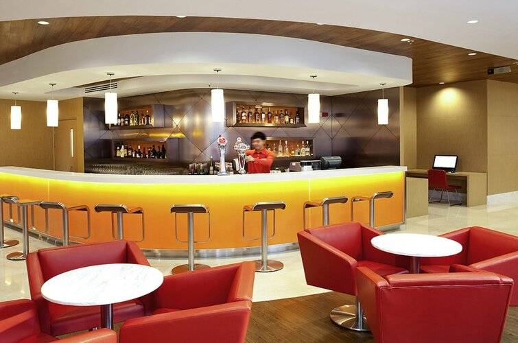 Ibis Hong Kong Central And Sheung Wan