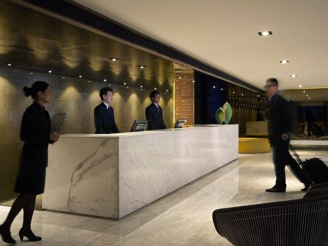 The Royal Pacific Hotel & Towers