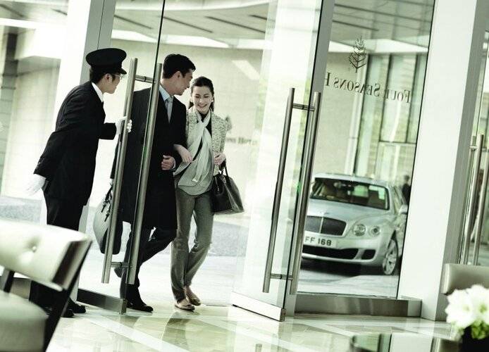 Four Seasons Hotel Hong Kong