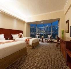 $item['hotel']['name']