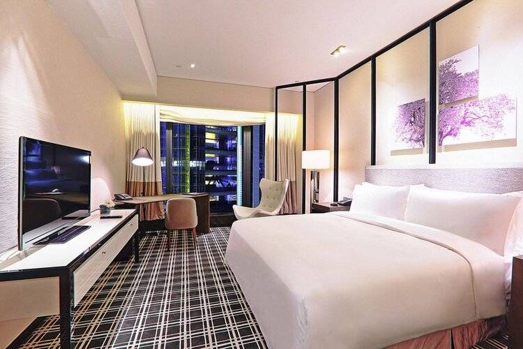 W Guangzhou