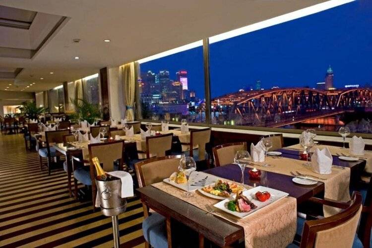 Broadway Mansions Hotel