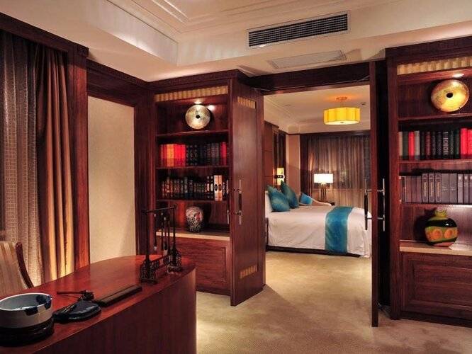 Broadway Mansions Hotel