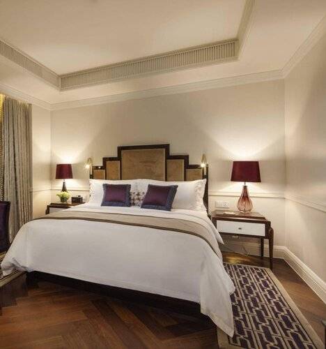 Metropolo Classiq Shanghai Bund Circle