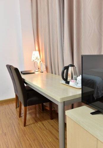 Shanghai Joyful Yard Hotel