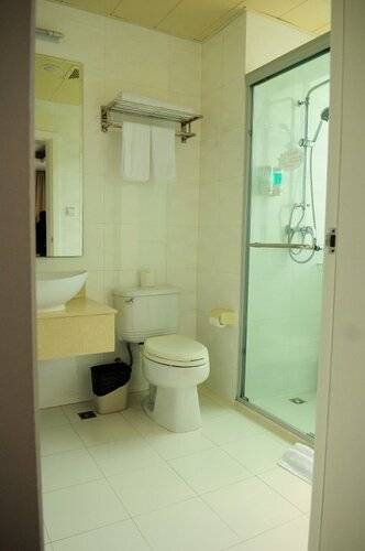 Shanghai Joyful Yard Hotel