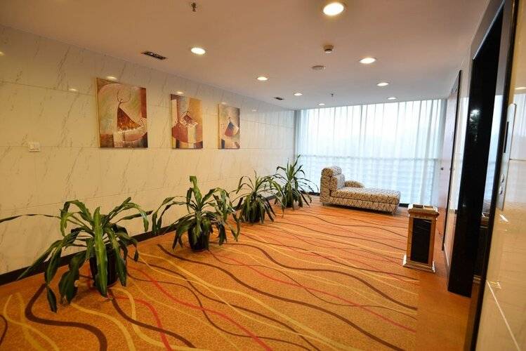 Shanghai Joyful Yard Hotel