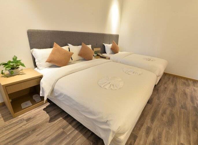 Shanghai Joyful Yard Hotel