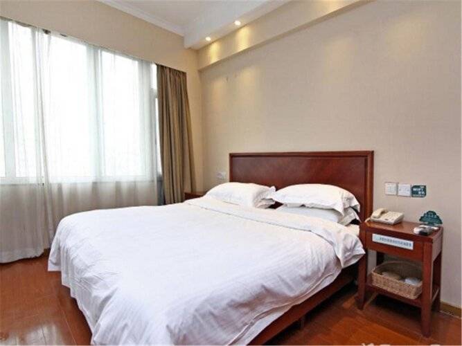 Greentree Inn Shanghai Jingan Xinzha Road Business Hotel