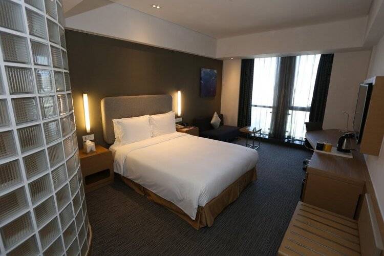 Holiday Inn Express Shanghai Jinsha, An Ihg Hotel