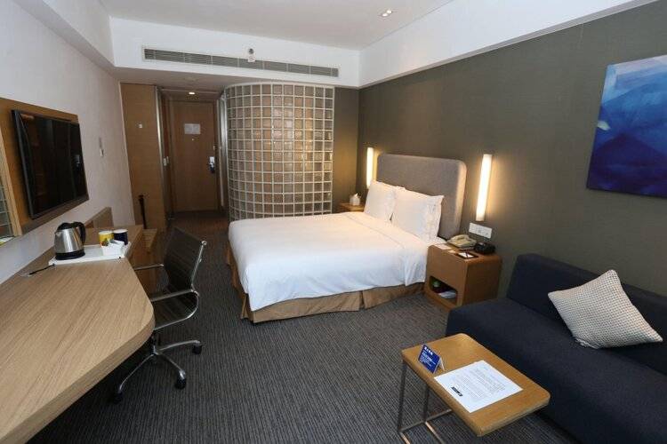 Holiday Inn Express Shanghai Jinsha, An Ihg Hotel