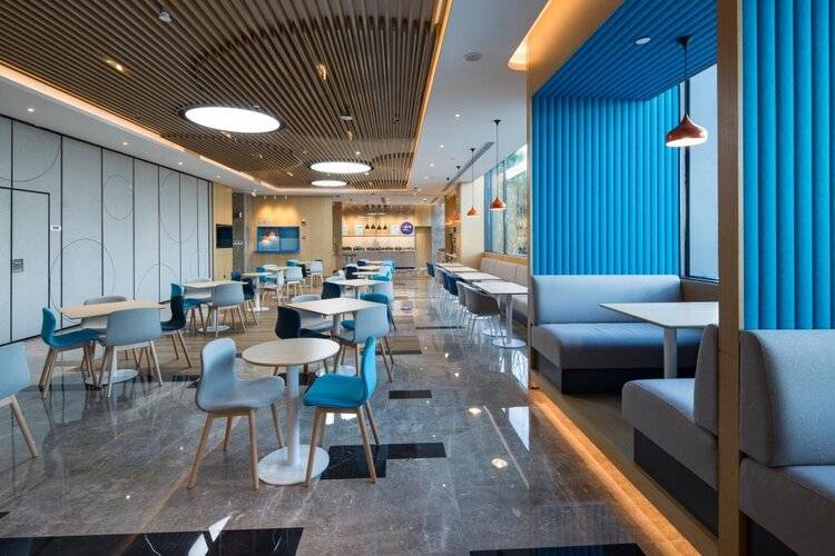 Holiday Inn Express Shanghai Kangqiao, An Ihg Hotel