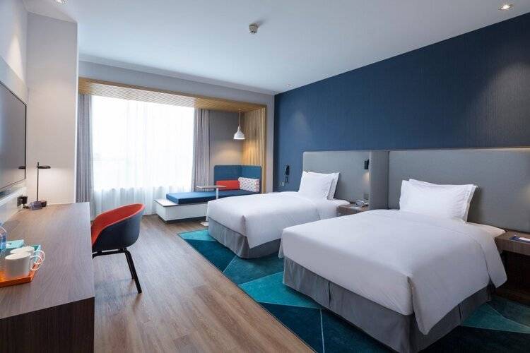 Holiday Inn Express Shanghai Kangqiao, An Ihg Hotel