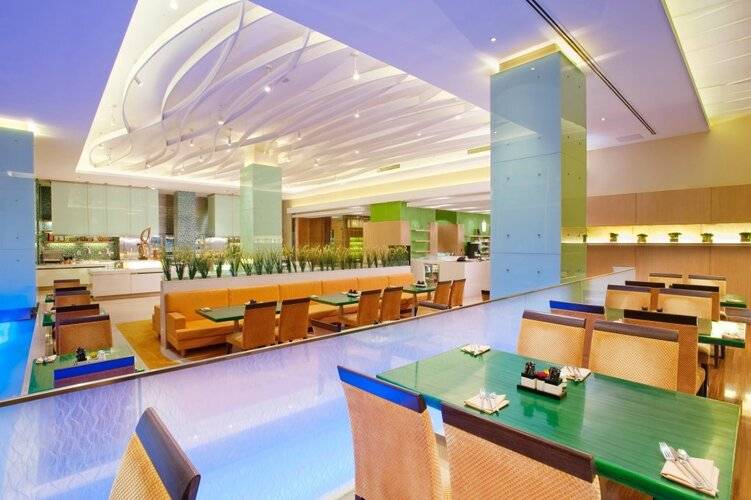 Holiday Inn Shanghai Pudong, An Ihg Hotel
