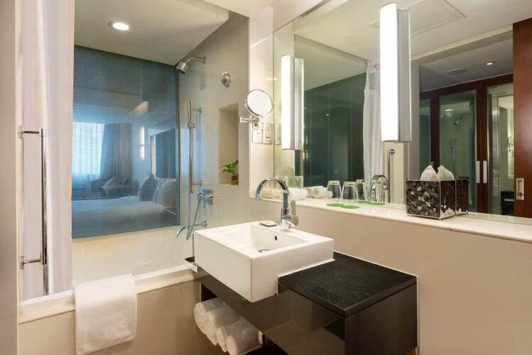 Holiday Inn Shanghai Pudong, An Ihg Hotel