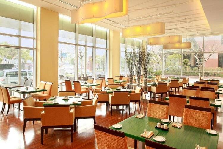 Holiday Inn Shanghai Pudong, An Ihg Hotel