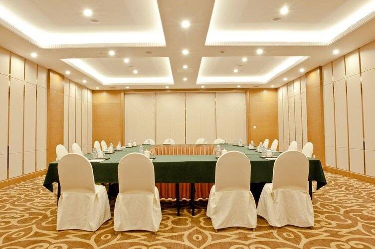 Holiday Inn Shanghai Pudong, An Ihg Hotel