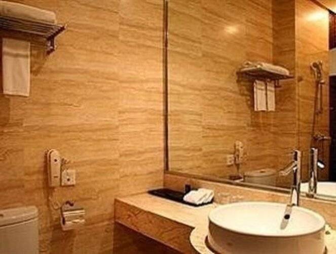 Hundred Centuries Hotel