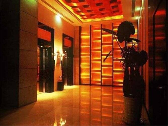 Hundred Centuries Hotel