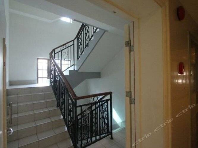 Ladoll Service Apartment