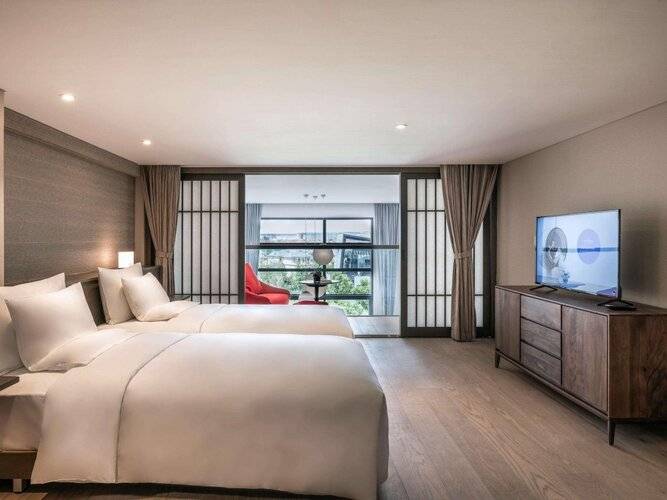 Novotel Suites Shanghai Hongqiao Hotel