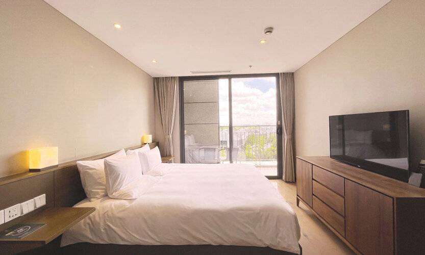 Novotel Suites Shanghai Hongqiao Hotel