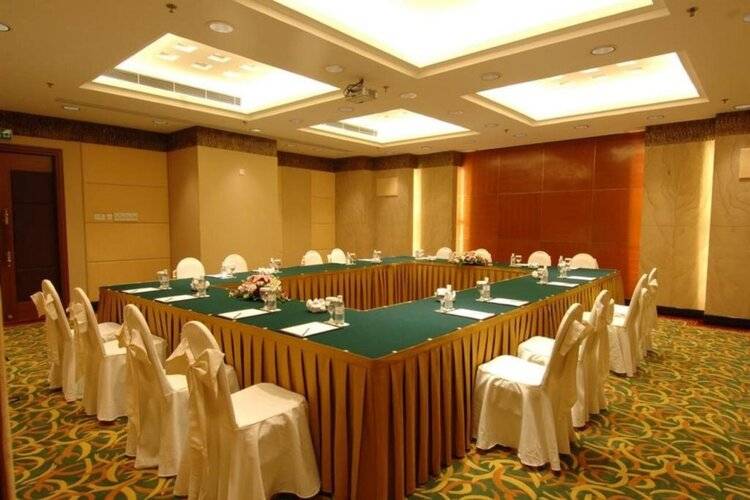 Ramada Plaza Pudong