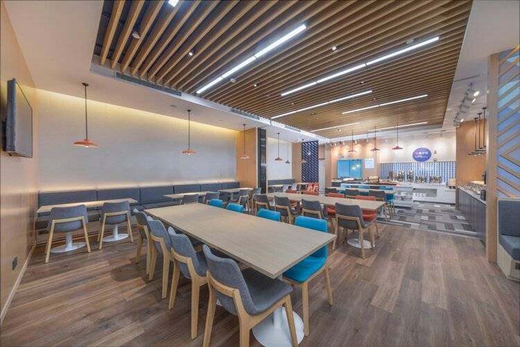 Holiday Inn Express Shanghai Jiading Center, An Ihg Hotel