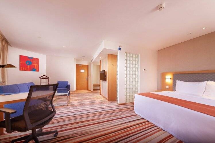Holiday Inn Express Shanghai Jiading Industry Park, An Ihg Hotel
