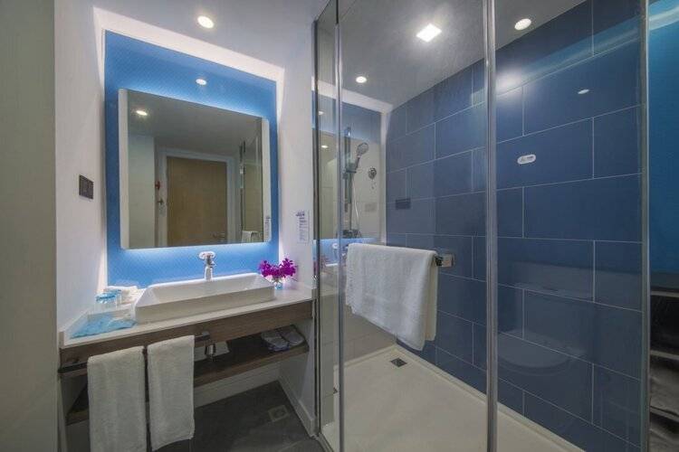 Holiday Inn Express Shanghai Jinshan, An Ihg Hotel