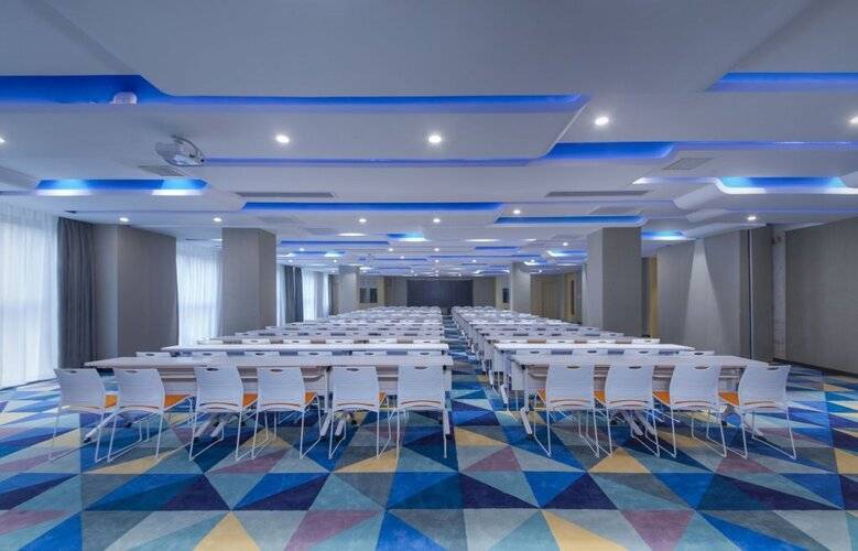 Holiday Inn Express Shanghai Jinshan, An Ihg Hotel