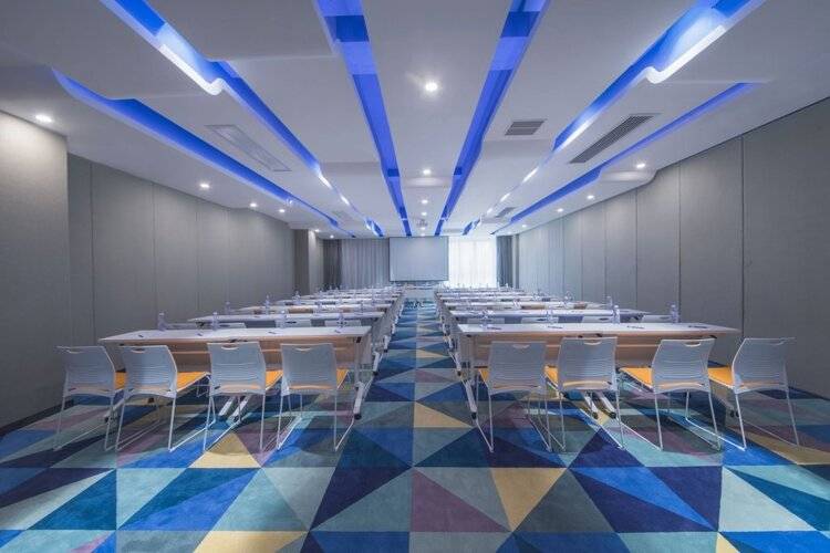 Holiday Inn Express Shanghai Jinshan, An Ihg Hotel
