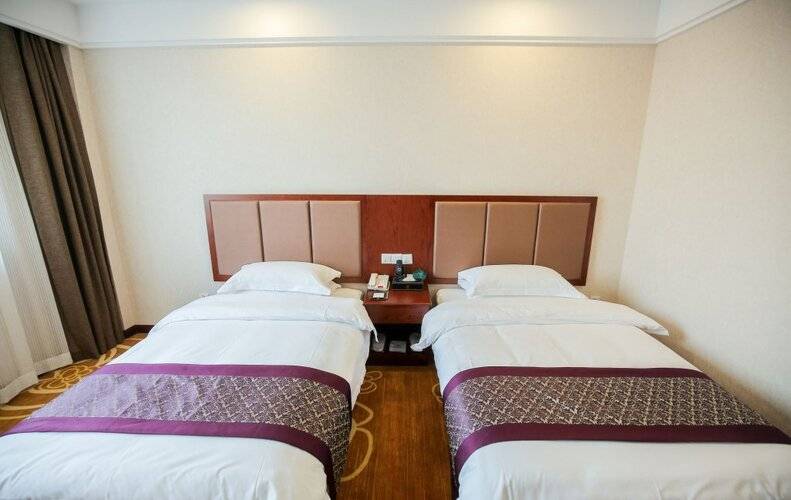 New Knight Royal Hotel