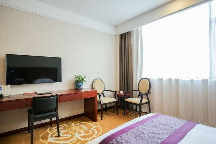 New Knight Royal Hotel