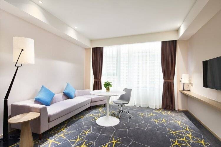 Q-Box Hotel Shanghai Sanjiagang