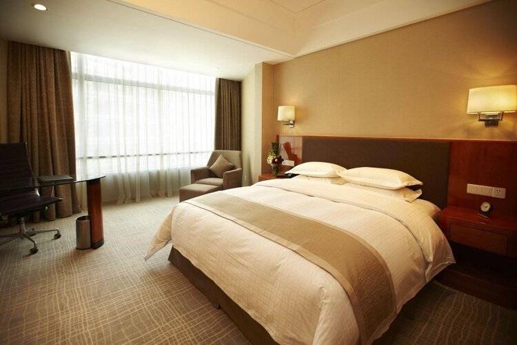 Ramada Plaza Shanghai Pudong Airport