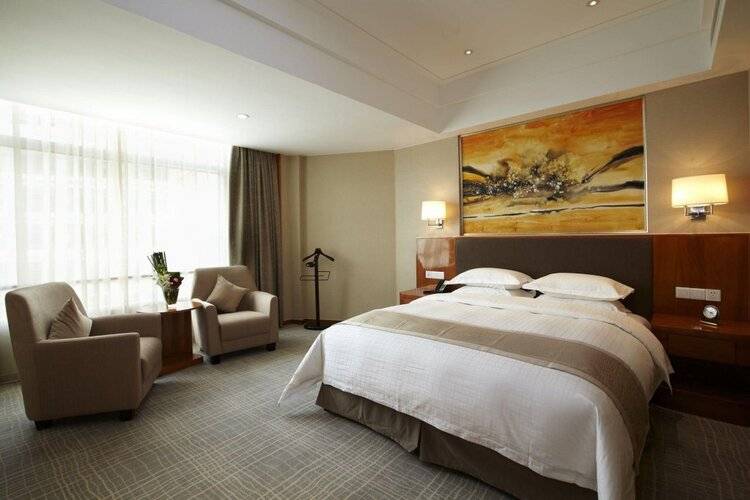 Ramada Plaza Shanghai Pudong Airport