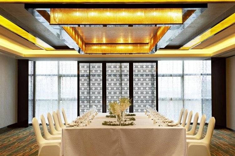 Sheraton Shanghai Waigaoqiao Hotel