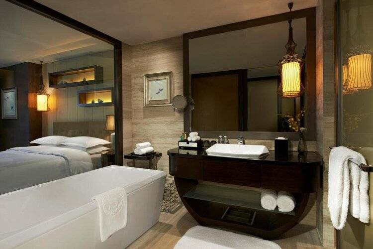 Sheraton Shanghai Waigaoqiao Hotel