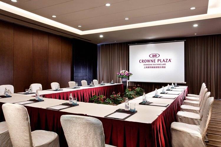 Crowne Plaza Shanghai Xiayang Lake, An Ihg Hotel