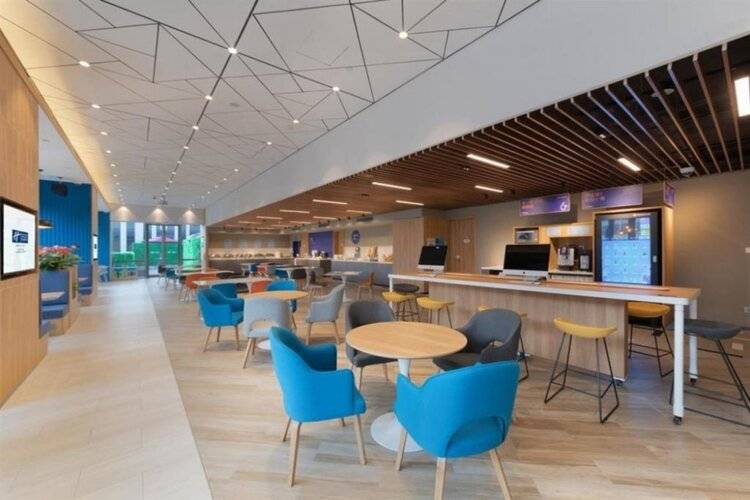 Holiday Inn Express Shanghai Huijin, An Ihg Hotel