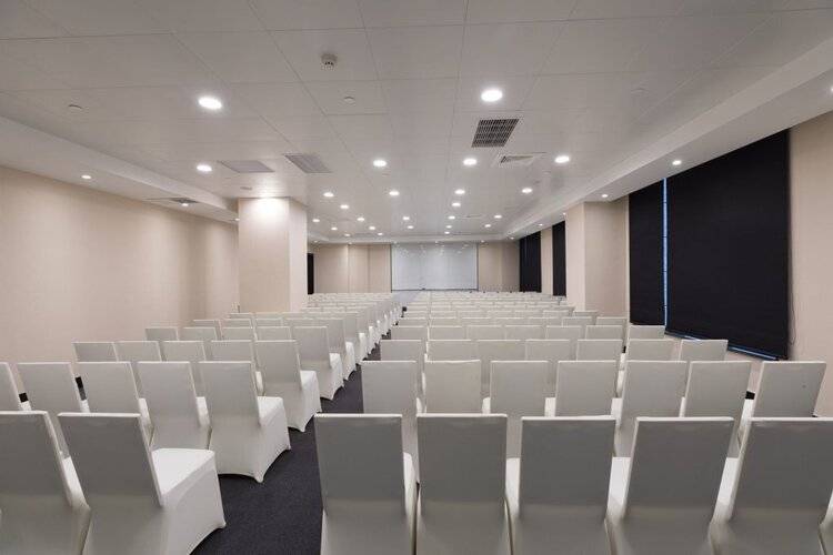 Holiday Inn Shanghai Jinshan, An Ihg Hotel